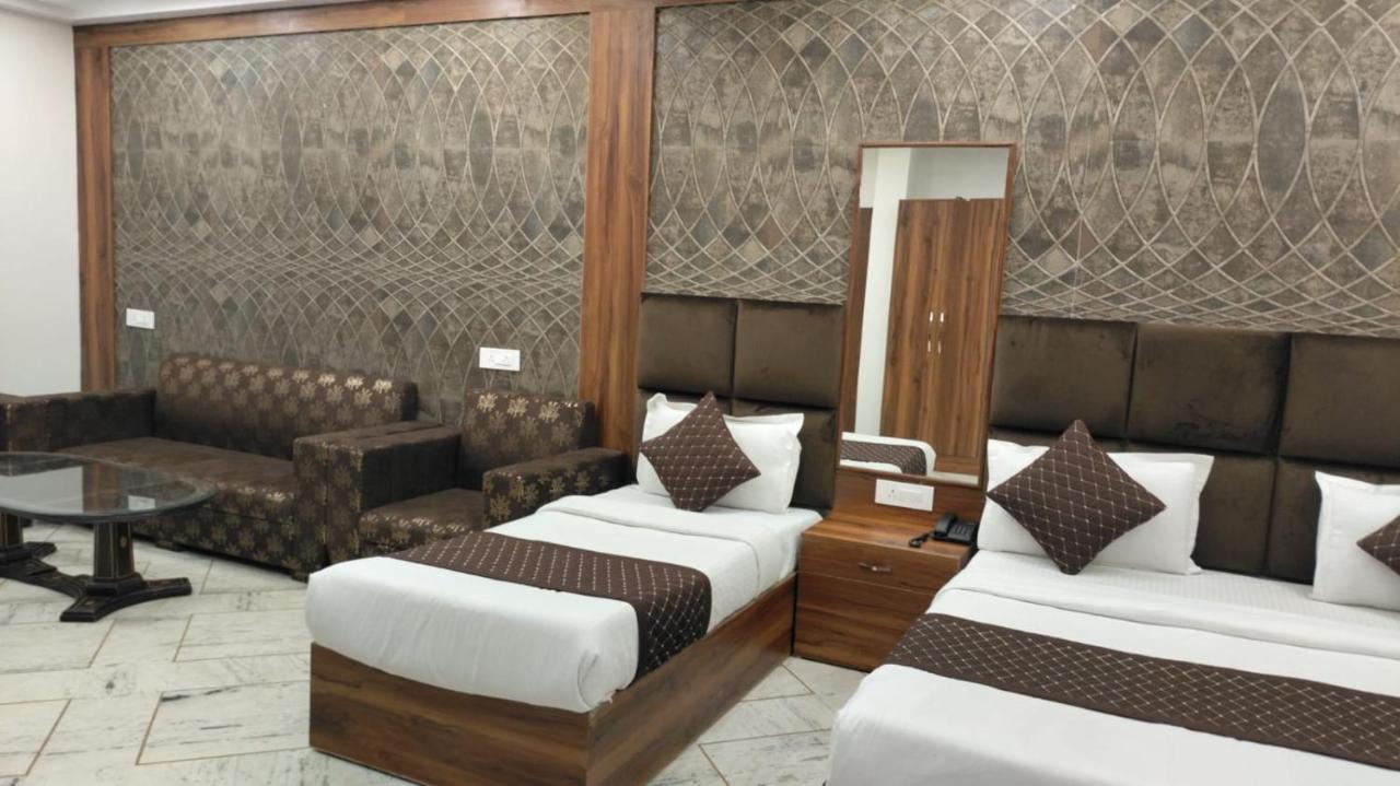 Hotel Singh Continetal Delhi  Exterior foto